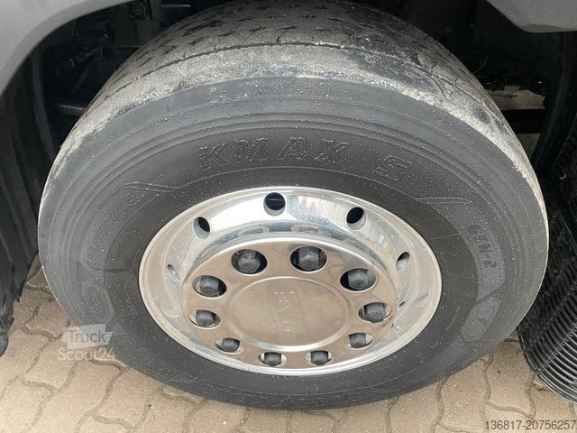 Standard dragbil DAF XG 530 FT 4x2 BL Retarder Schubbodenhyd. CornerV