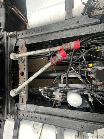 Standard dragbil DAF XG 530 FT 4x2 BL Retarder Schubbodenhyd. CornerV