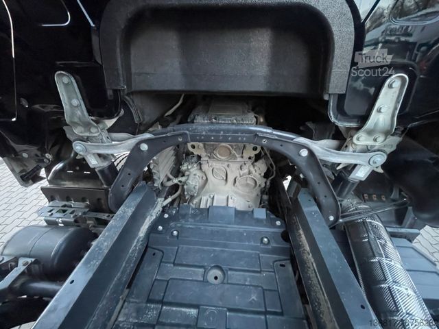 Tippbil MERCEDES-BENZ Arocs 3251 8x4 BB Meiller Bordmatik neu bereift