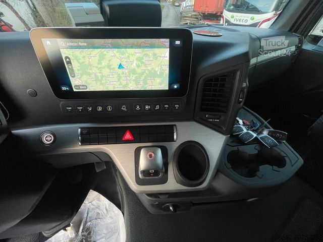 Tippbil MERCEDES-BENZ Arocs 3251 8x4 BB Meiller Bordmatik neu bereift