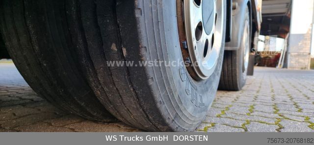 Polpriklopnik za prevoz živine MENKE-JANZEN 2 Stock Viehauflieger | Spindel