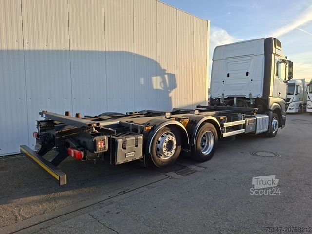 Camion con cassone intercambiabile MERCEDES-BENZ 2540 L Actros 6x2 Fahrschule 5-Sitzer Liftachse
