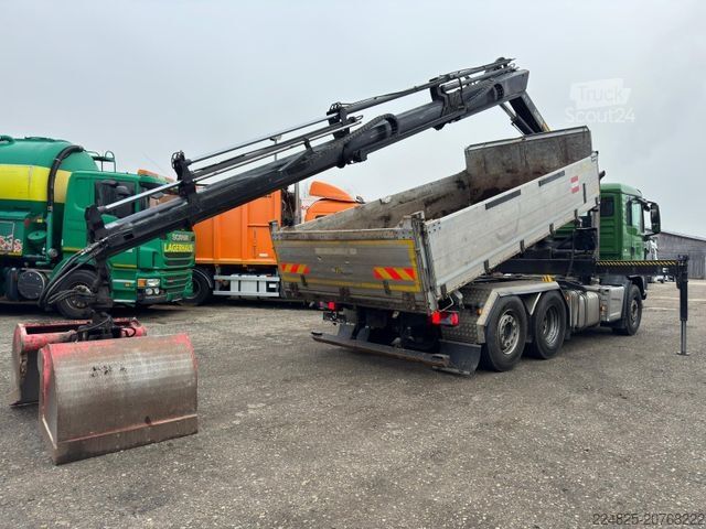 Furgone ribaltabile a tre lati MAN TGS 26.360 Dreiseitenkipper + Hiab X-HIDUO 188