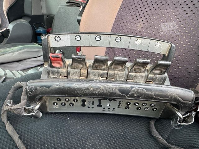 Furgone ribaltabile a tre lati MAN TGS 26.360 Dreiseitenkipper + Hiab X-HIDUO 188