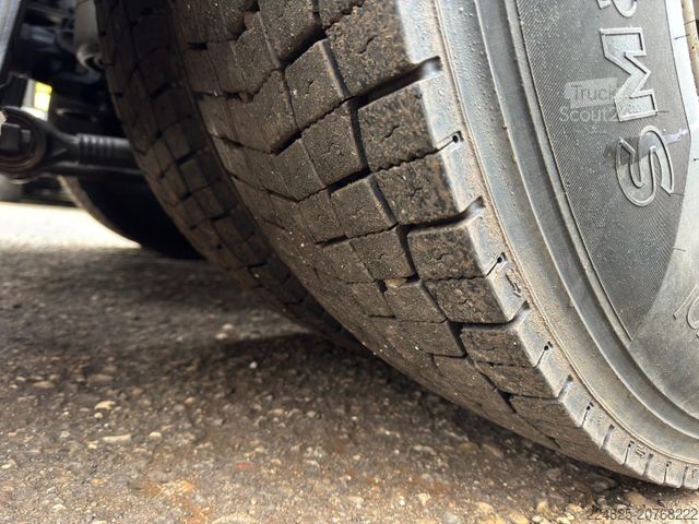 Furgone ribaltabile a tre lati MAN TGS 26.360 Dreiseitenkipper + Hiab X-HIDUO 188