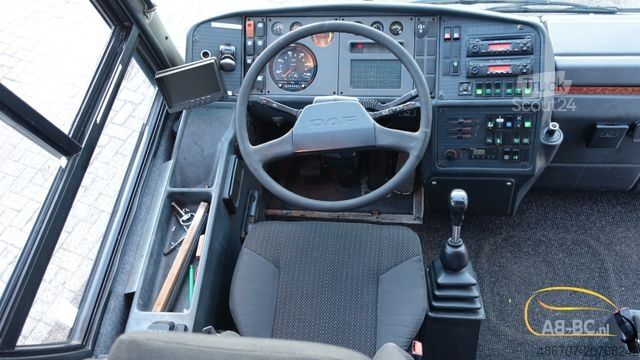 Autobus granturismo BERKHOF Axial SB4000 - 51 Sitze Analoge Tacho