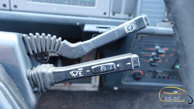 Autobus granturismo BERKHOF Axial SB4000 - 51 Sitze Analoge Tacho