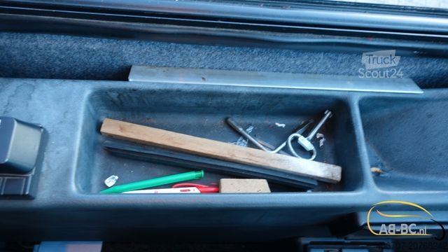 Autobus granturismo BERKHOF Axial SB4000 - 51 Sitze Analoge Tacho