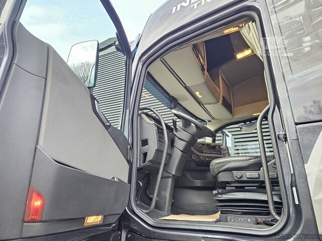 Autokrāna kravas automašīna Volvo FH 540 / 8x4*4 / HIAB 548E-9 CRANE/KRAN / WINCH