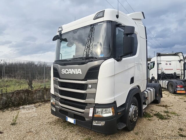Standard tractor unit SCANIA R 500