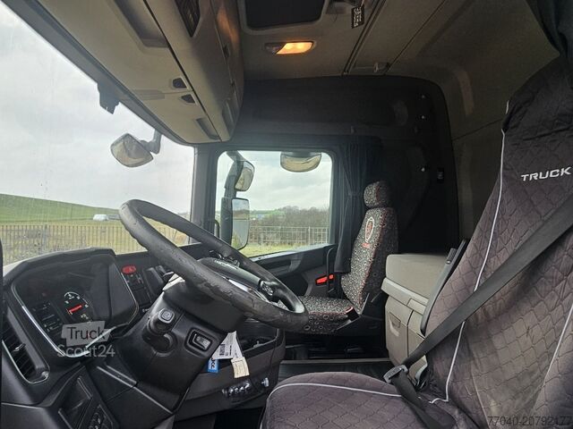Standard tractor unit SCANIA R 500