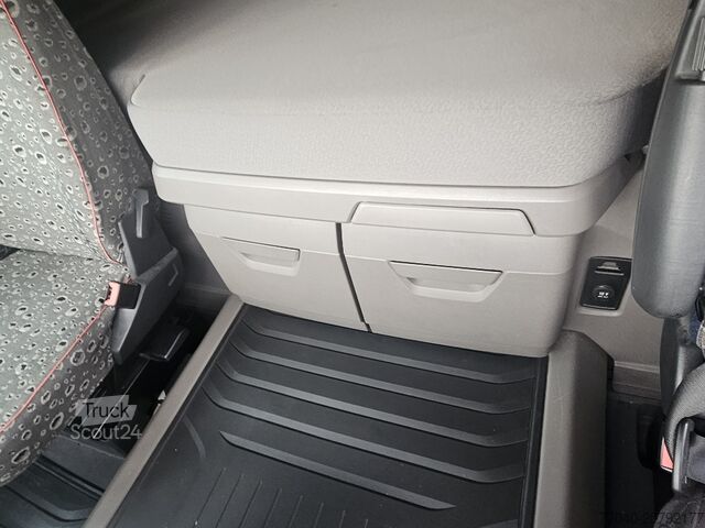 Standard tractor unit SCANIA R 500