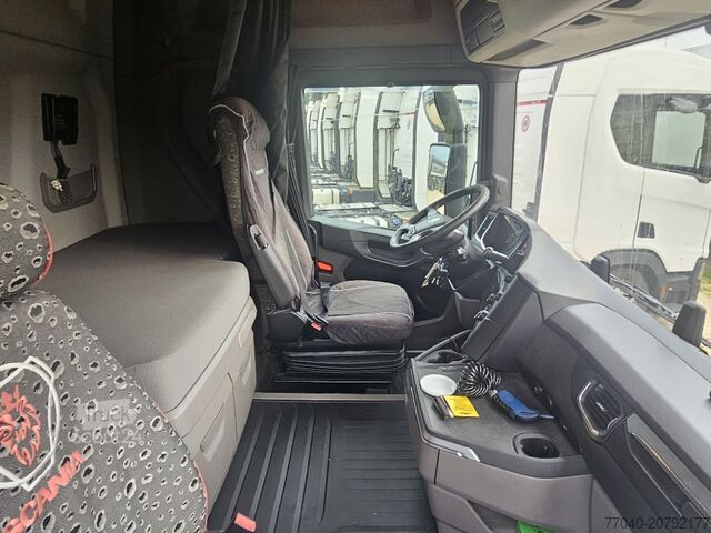 Standard tractor unit SCANIA R 500