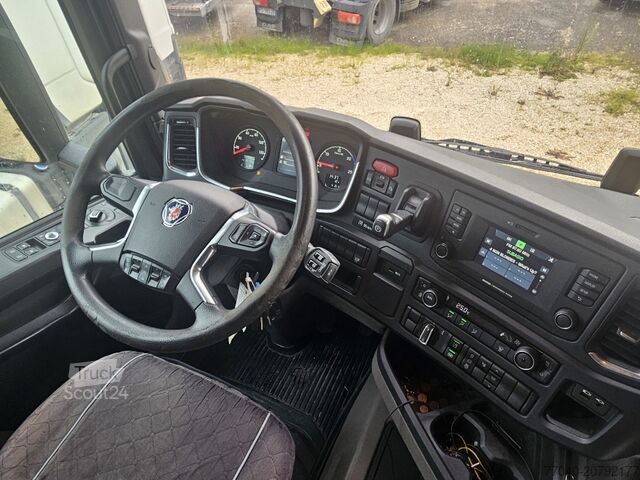 Standard tractor unit SCANIA R 500