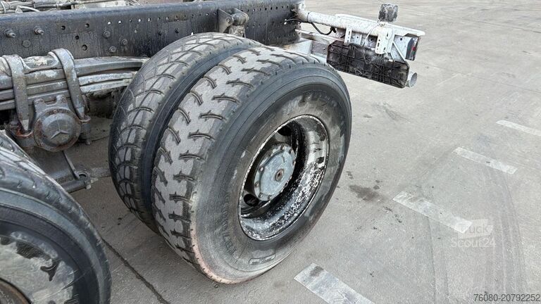 Chassis cab Mercedes-Benz actros 3241 (EPS / LAMES / GRAND PONT / BIG HUB...