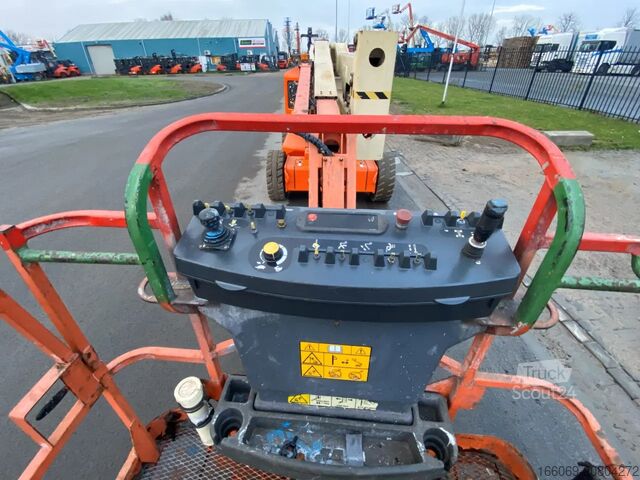 Scharnierende telescopische hoogwerker JLG E450AJ