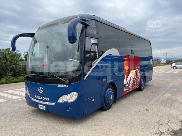 Távolsági busz King Long XMQ6800
