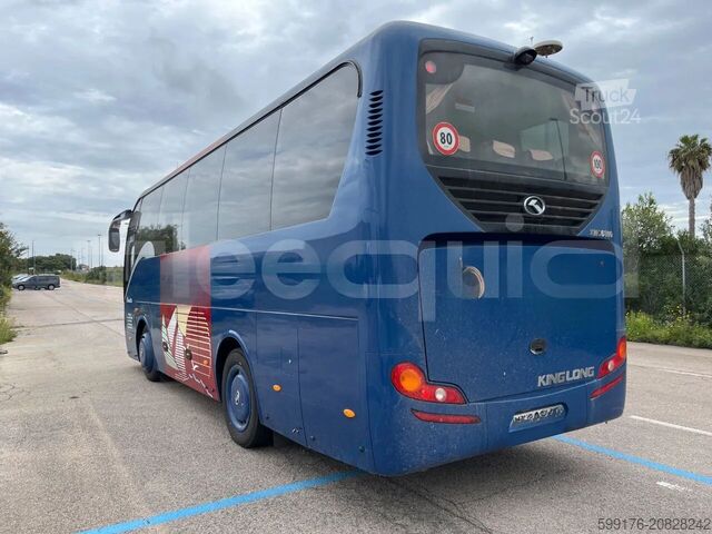 Távolsági busz King Long XMQ6800