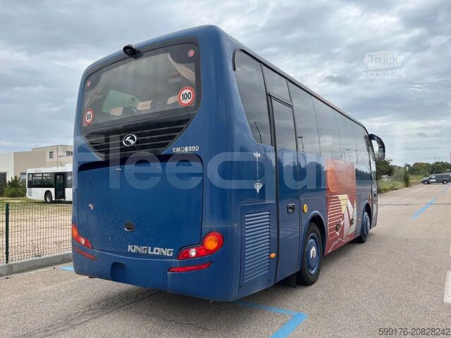 Távolsági busz King Long XMQ6800