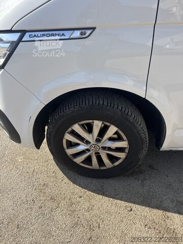 Kamper kombi Volkswagen California Coast 2022 | Cambio automatico | Tetto a soffietto