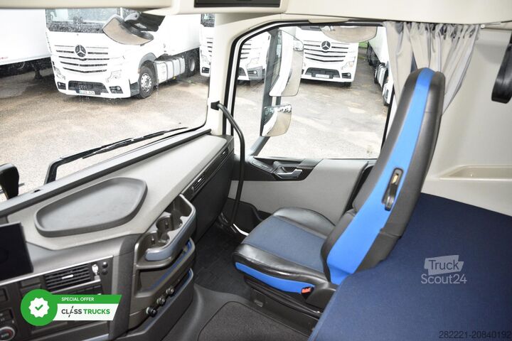стандартен влекач VOLVO FH 460 Globetrotter XL Varios i-Save