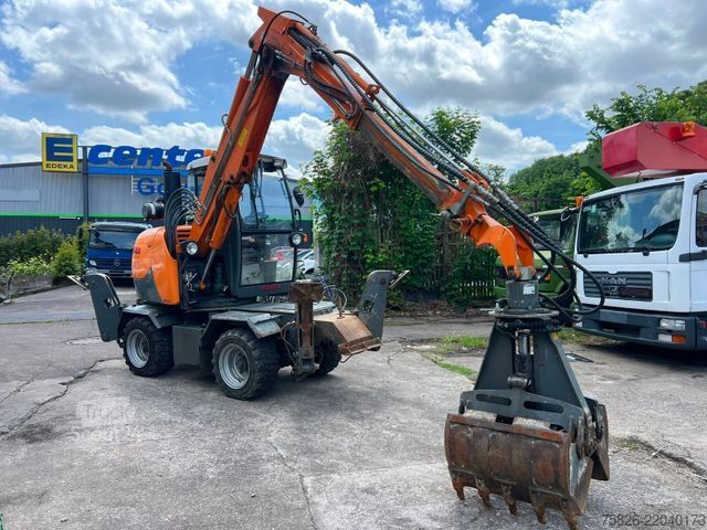 Pyöräalustainen kaivinkone AHLMANN HANSA 531 H 4x4
