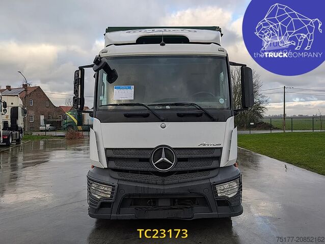 Sliding tarpaulin Mercedes-Benz Antos 1924