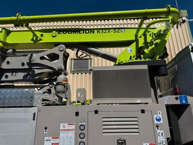 Betonpumpebil MERCEDES-BENZ 2843Arocs, Zoomlion 32X-5Z