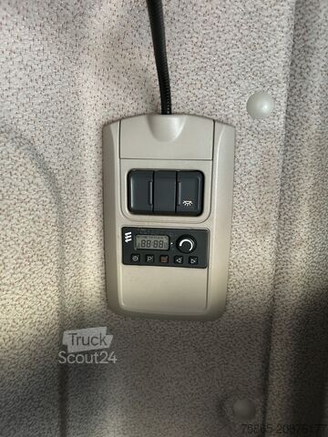 Standard-SZM DAF CF 400 FT Space Cab / 945 dkm / Smart Tacho V2 ...