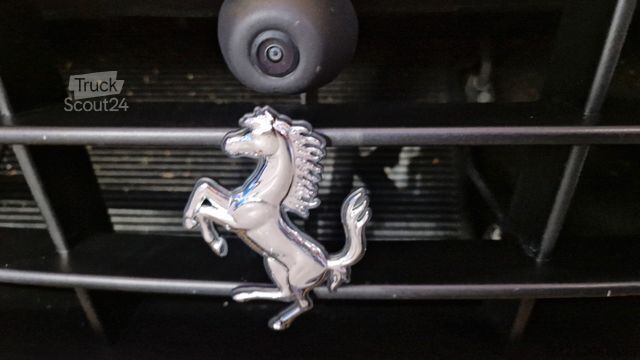 Furgone FERRARI Portofino