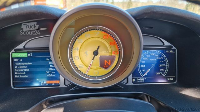 Furgone FERRARI Portofino