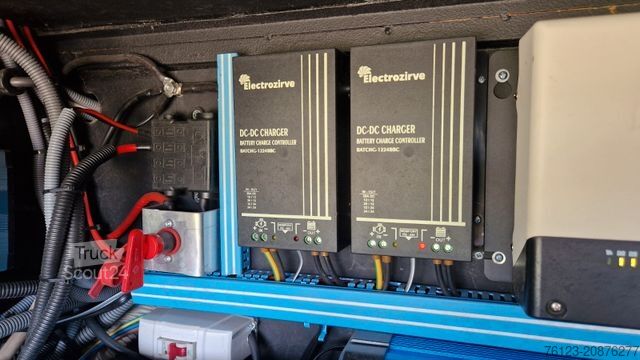 Kombi/kamping vozilo Neoplan Starliner 2 XXL Wohnbus Setra