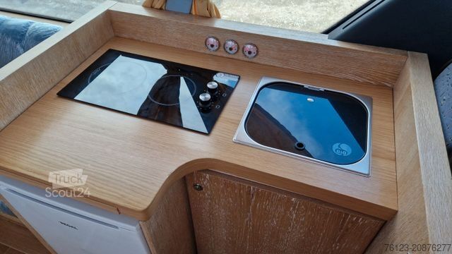 Kombi/kamping vozilo Neoplan Starliner 2 XXL Wohnbus Setra