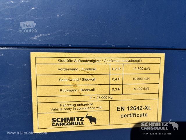 Öppen semitrailer med kapell Schmitz Cargobull Semitrailer Curtainsider Mega