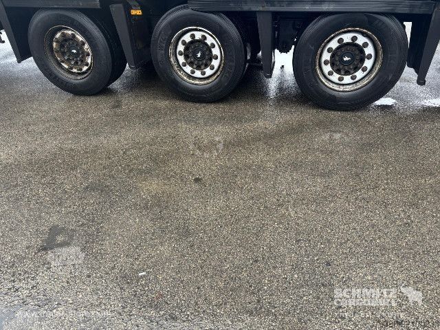 Öppen semitrailer med kapell Schmitz Cargobull Semitrailer Curtainsider Mega