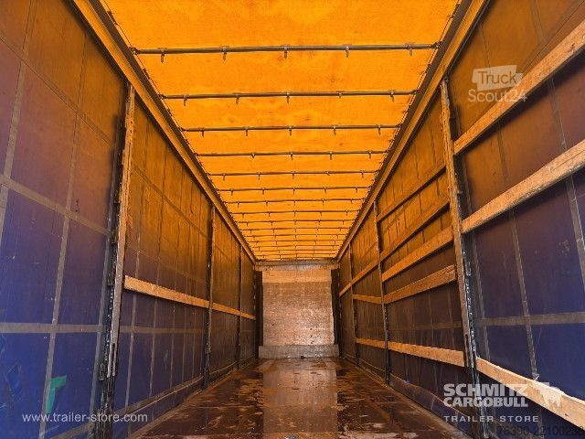 Öppen semitrailer med kapell Schmitz Cargobull Semitrailer Curtainsider Mega