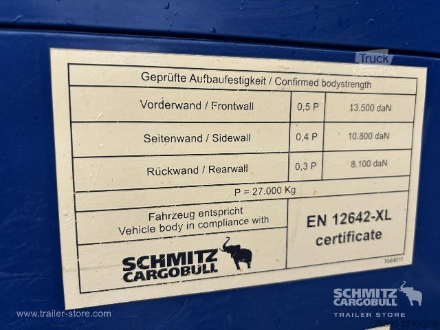 Öppen semitrailer med kapell Schmitz Cargobull Semitrailer Curtainsider Mega