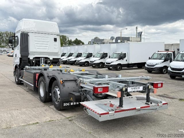 Kamion sa zamjenjivom nadogradnjom IVECO AS260S46Y/FS CM CNG