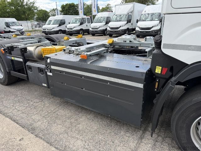 Kamion sa zamjenjivom nadogradnjom IVECO AS260S46Y/FS CM CNG