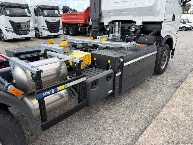 Kamion sa zamjenjivom nadogradnjom IVECO AS260S46Y/FS CM CNG