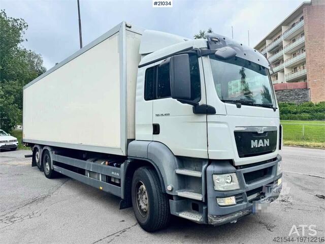 Valise MAN TGS 26.400 6x2 Box truck w/ Full side opening. WAT