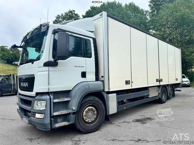 Valise MAN TGS 26.400 6x2 Box truck w/ Full side opening. WAT
