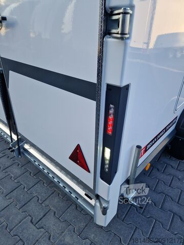 Remolque caja Brian James Trailers schöner Box Van Flügeltürer