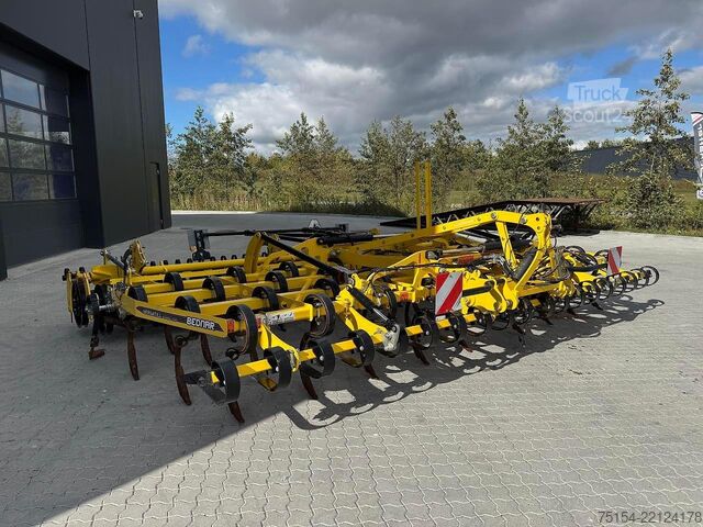Cultivador Bednar VERSATIL - 6000
