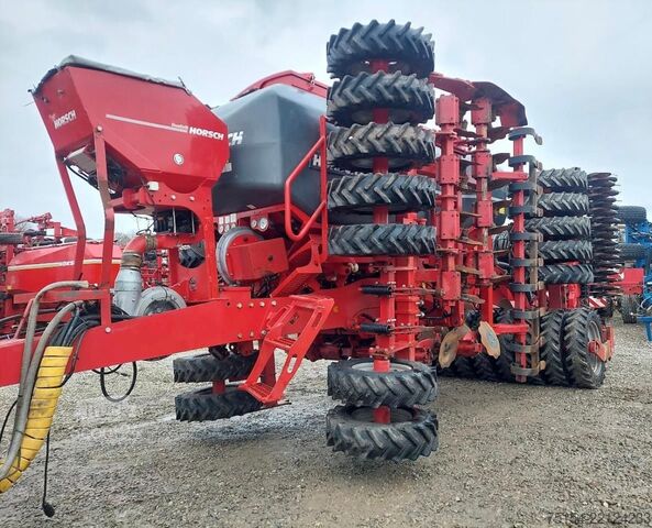 Grade combinada Horsch Focus 6 TD mit DuoDrill