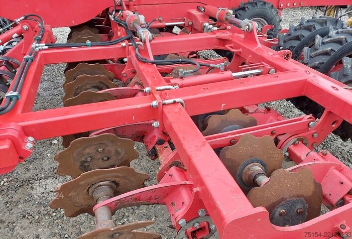 Grade combinada Horsch Focus 6 TD mit DuoDrill
