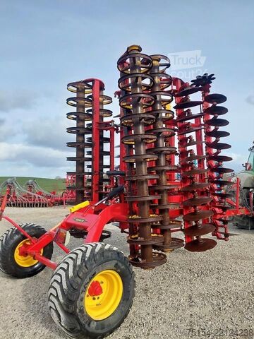 Tárcsás borona Väderstad Carrier XL 625