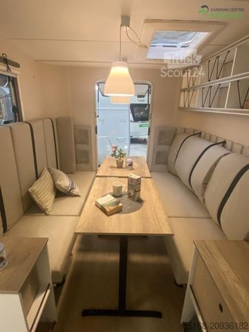 Lakókocsi HOBBY Beachy 360 Modell 2026