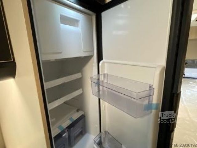 Karavan CHALLENGER Van V210 Sport Edition Solaranlage