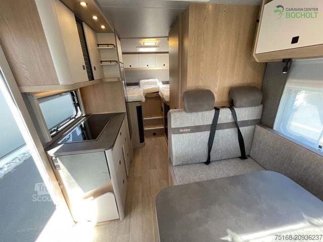 Félintegrált lakóautó HOBBY ONTOUR T 710 GE Modell 2025 / Navigation / Marki